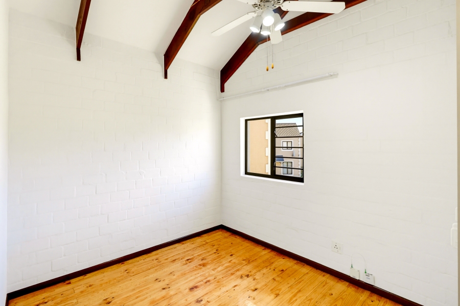 2 Bedroom Property for Sale in Heritage Park Western Cape